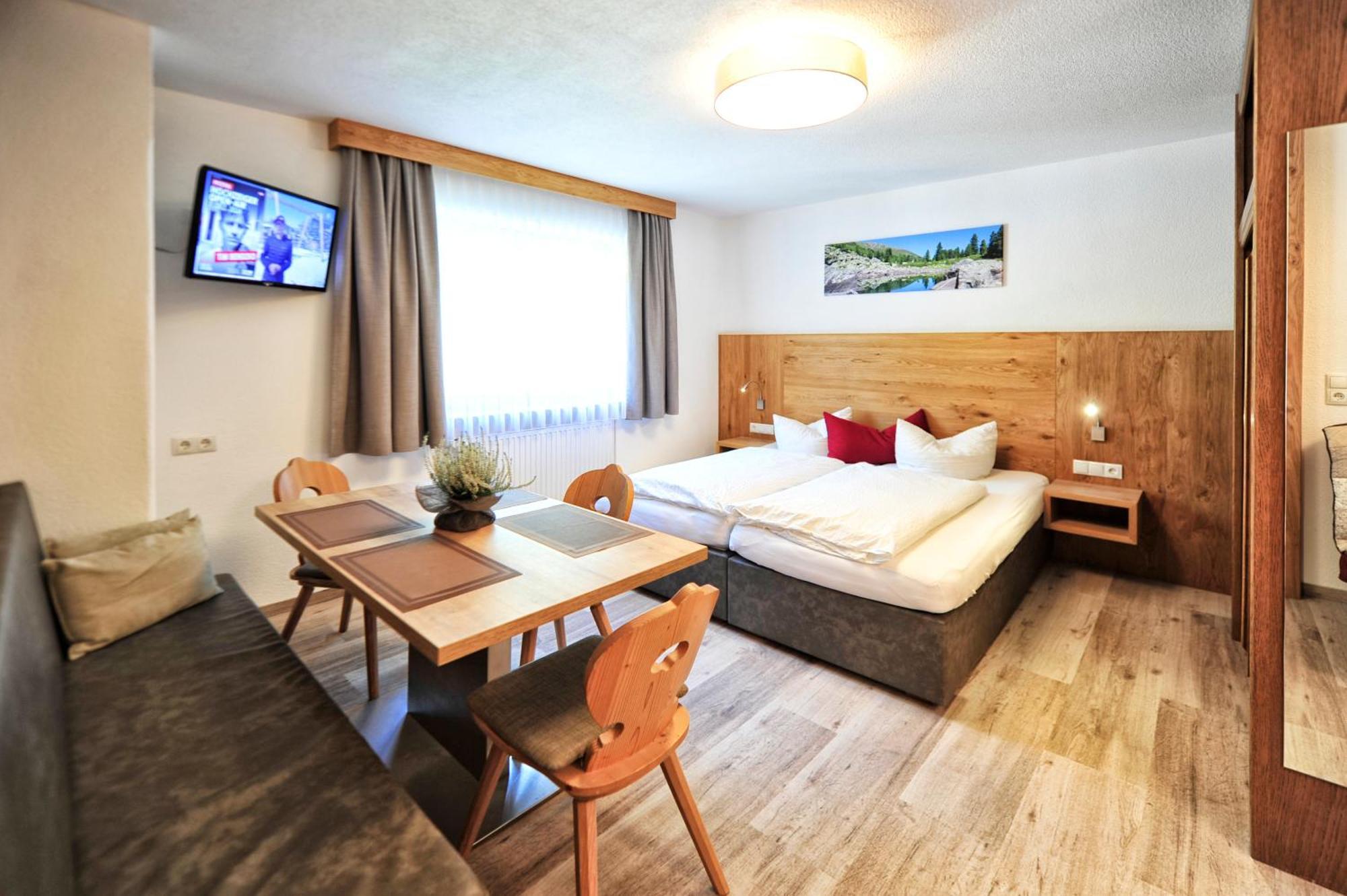 Baeckerei Schranz Bed & Breakfast Sankt Leonhard im Pitztal Exterior photo
